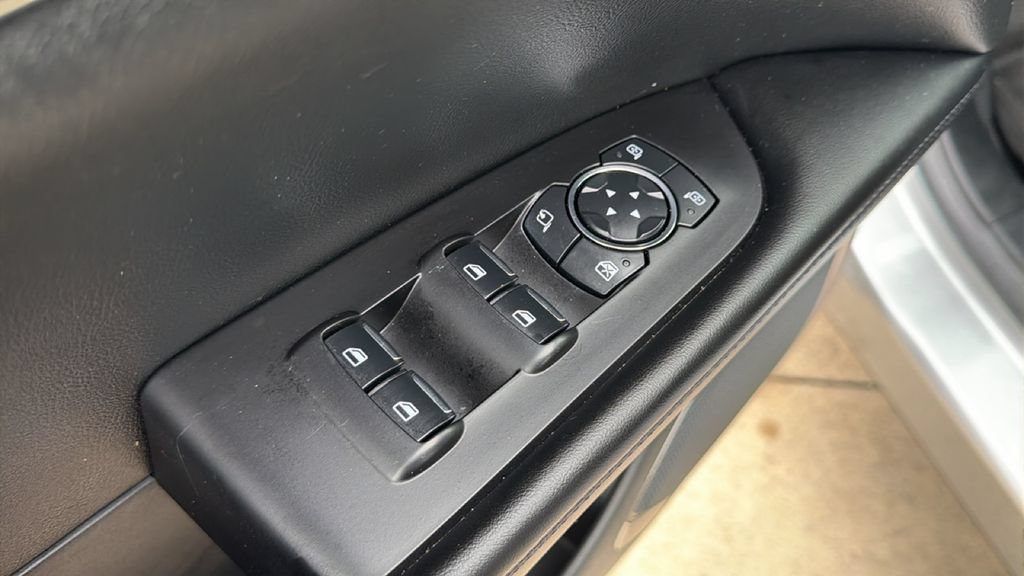 Used 2023 Lincoln Nautilus FWD image 11