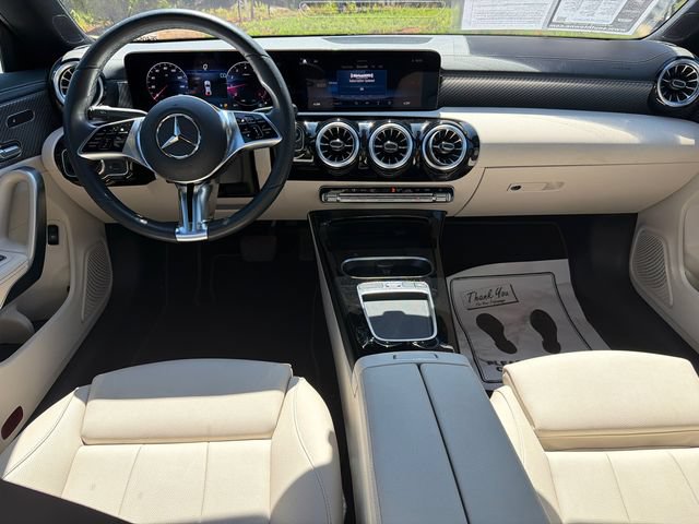 Used 2025 Mercedes-Benz CLA 250 image 22