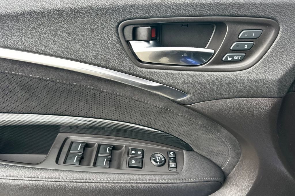 Used 2020 Acura MDX A-Spec image 12