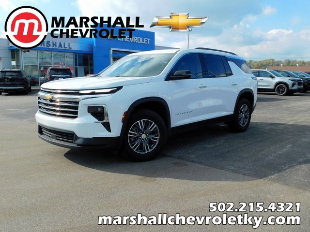 Used 2025 Chevrolet Traverse LT