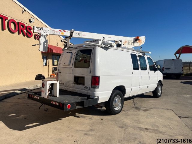 Used 2006 Ford E-350 and Econoline 350 Super Duty RWD image 7