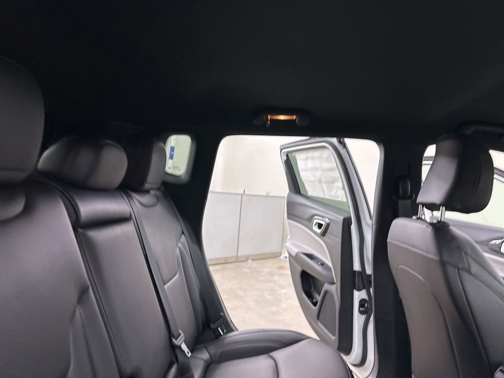 New 2026 Jeep Compass Limited image 22