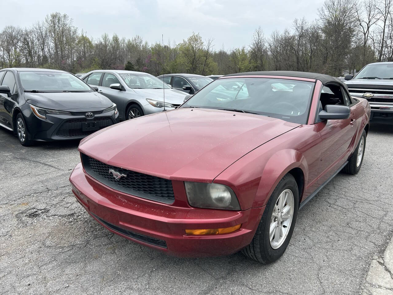 Used 2007 Ford Mustang Premium RWD image 2