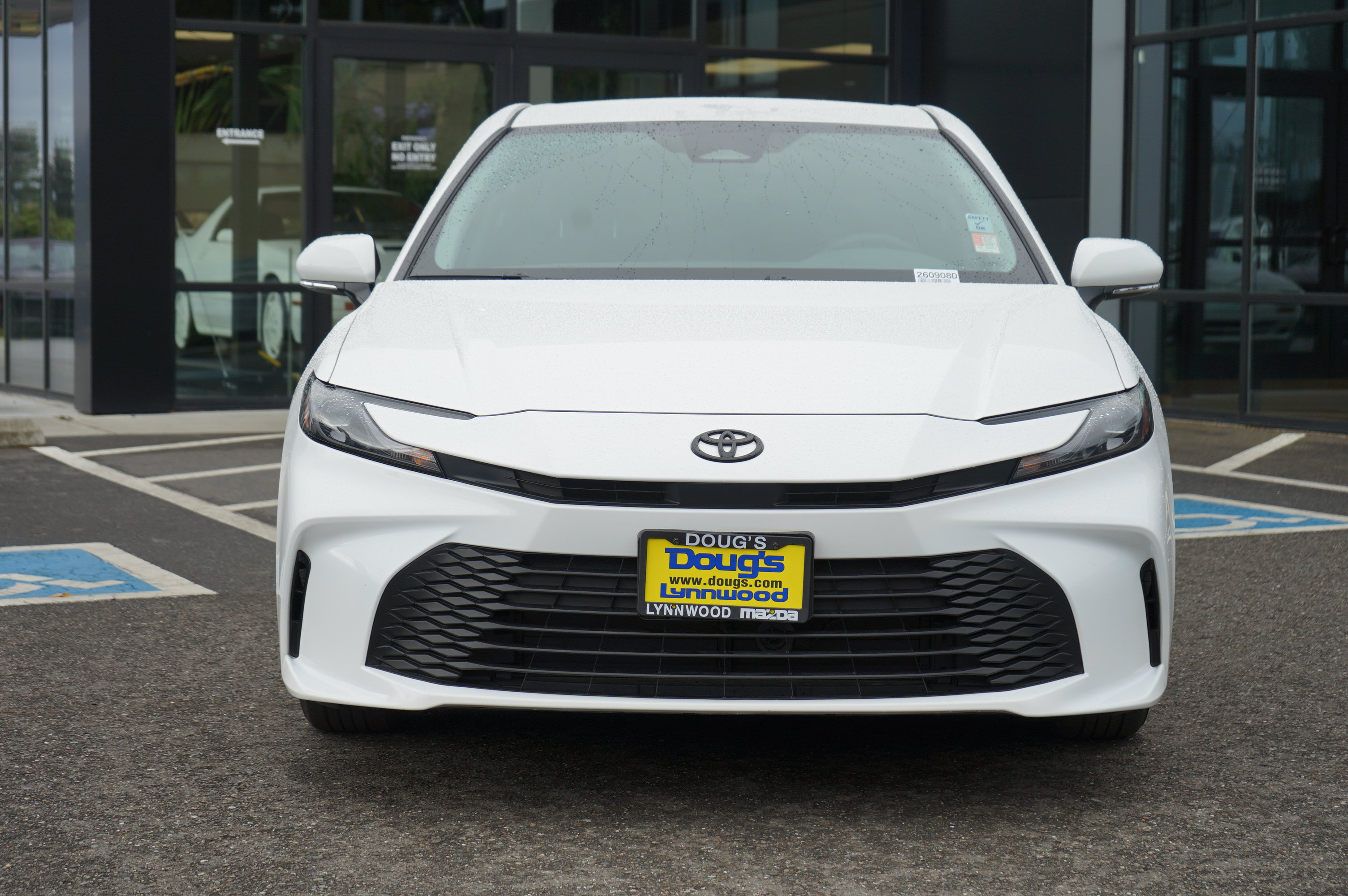Used 2025 Toyota Camry LE FWD image 10