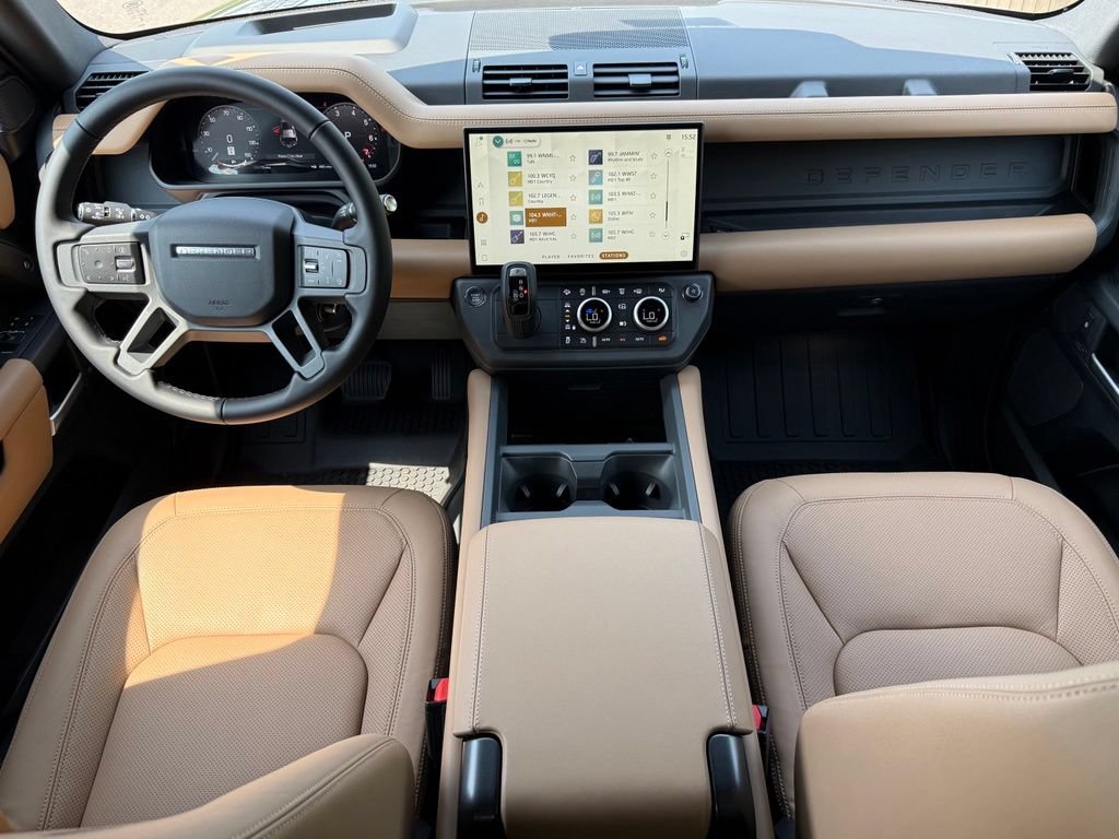 New 2026 Land Rover Defender 110 X-Dynamic SE AWD/4WD image 15