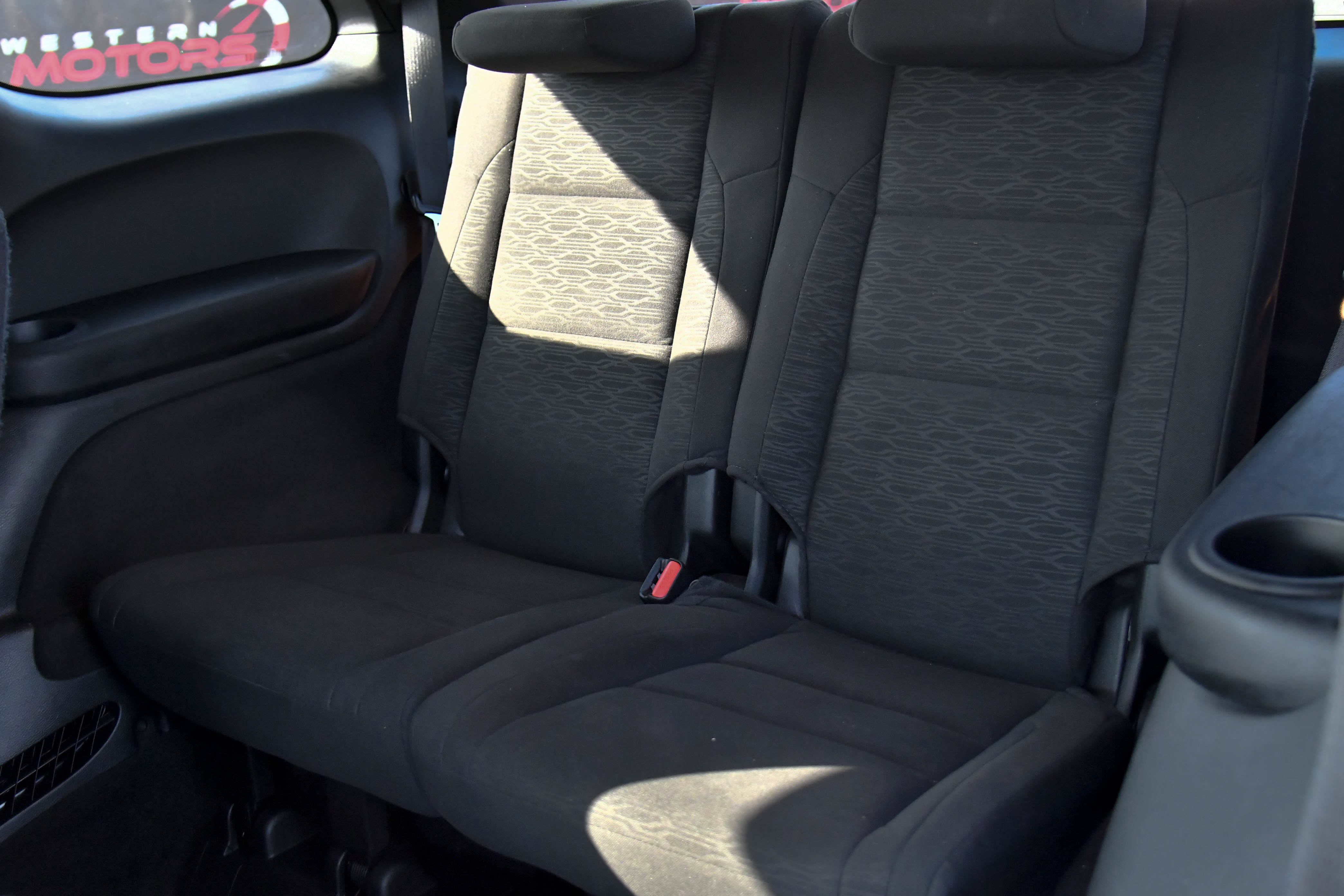 Used 2022 Dodge Durango SXT image 35