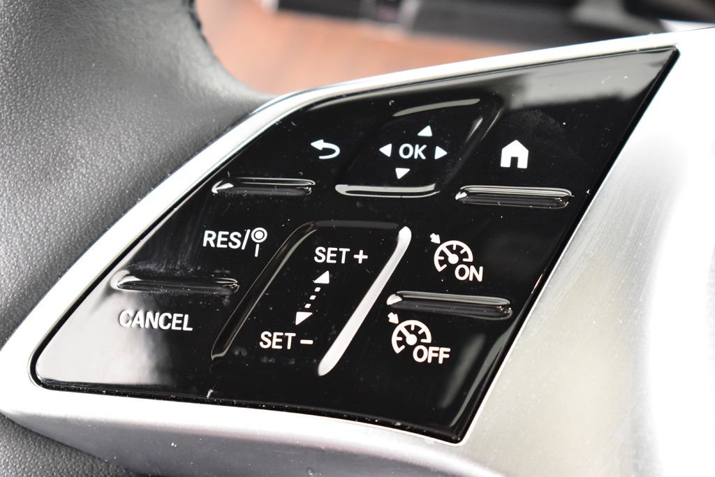 Used 2025 Mercedes-Benz C 300 4MATIC Sedan image 23