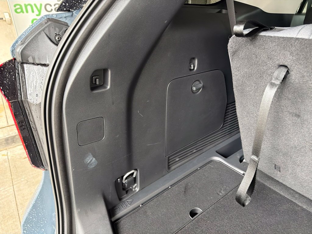 Used 2025 Ford Explorer Active RWD image 43