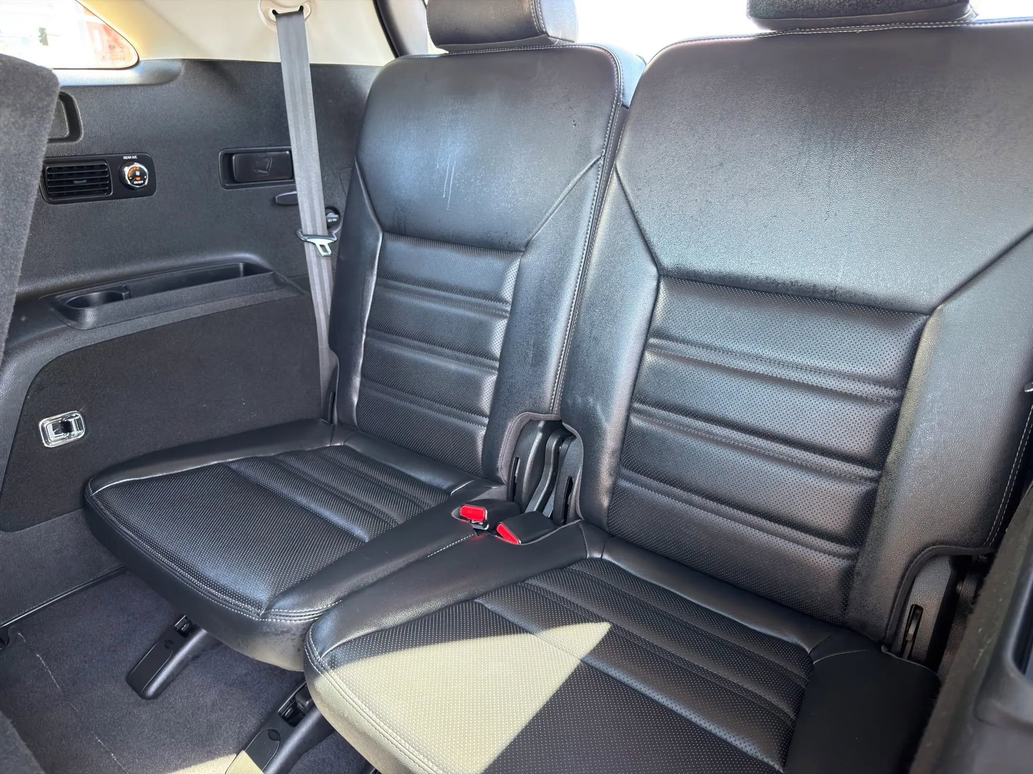 Used 2019 Kia Sorento SX image 36