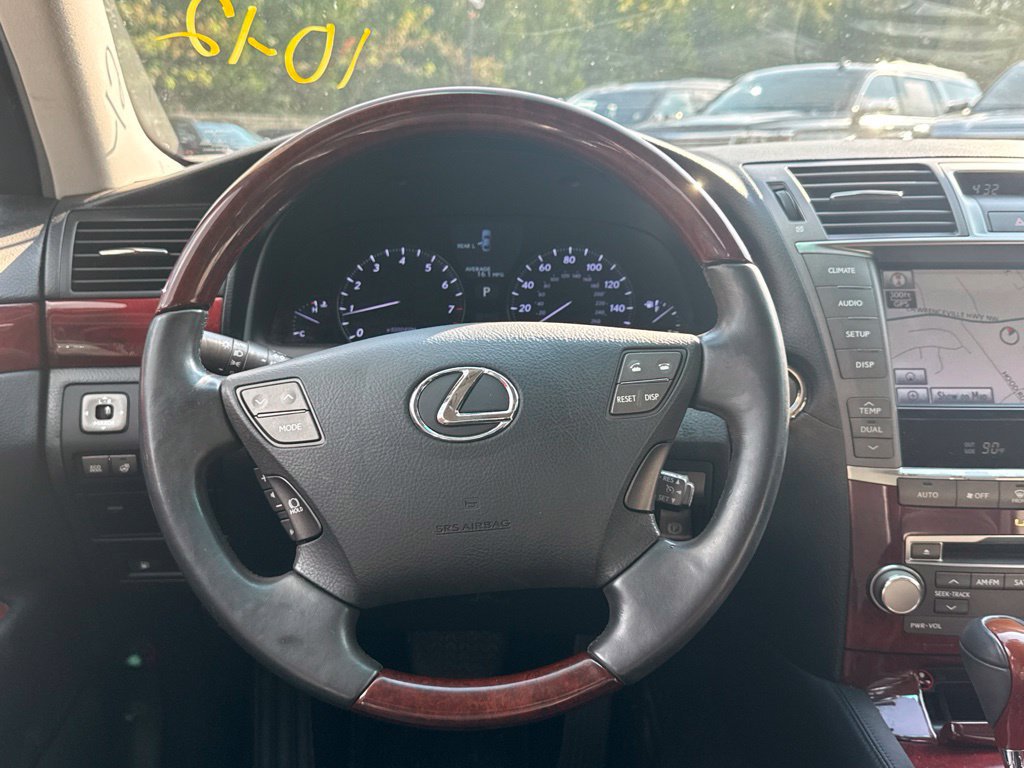 Used 2010 Lexus LS 460 RWD image 10