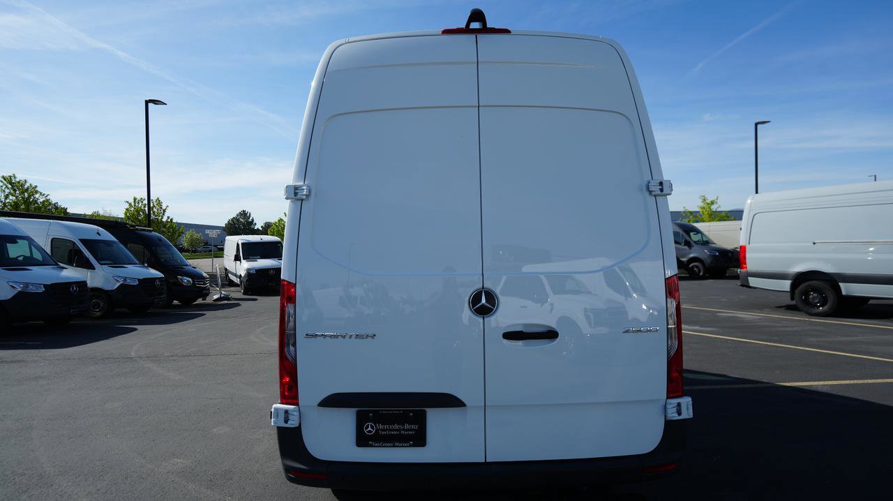 Used 2024 Mercedes-Benz Sprinter 144 Cargo image 6