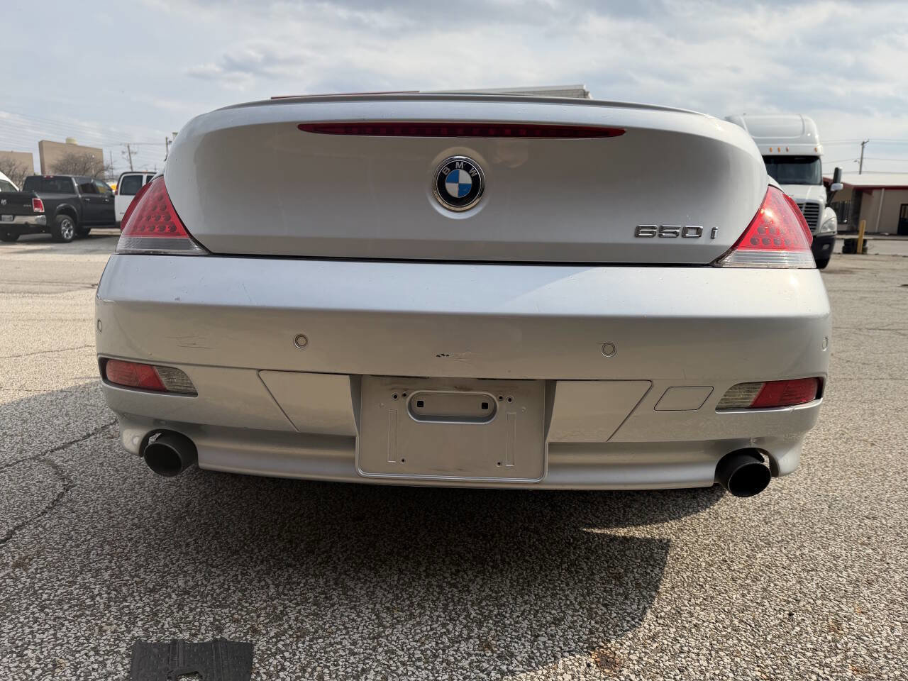 Used 2007 BMW 650i Convertible image 2