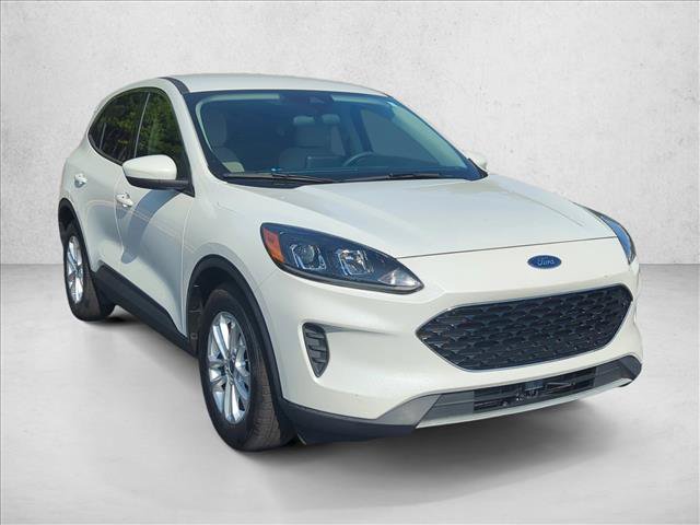 Used 2020 Ford Escape SE FWD image 3