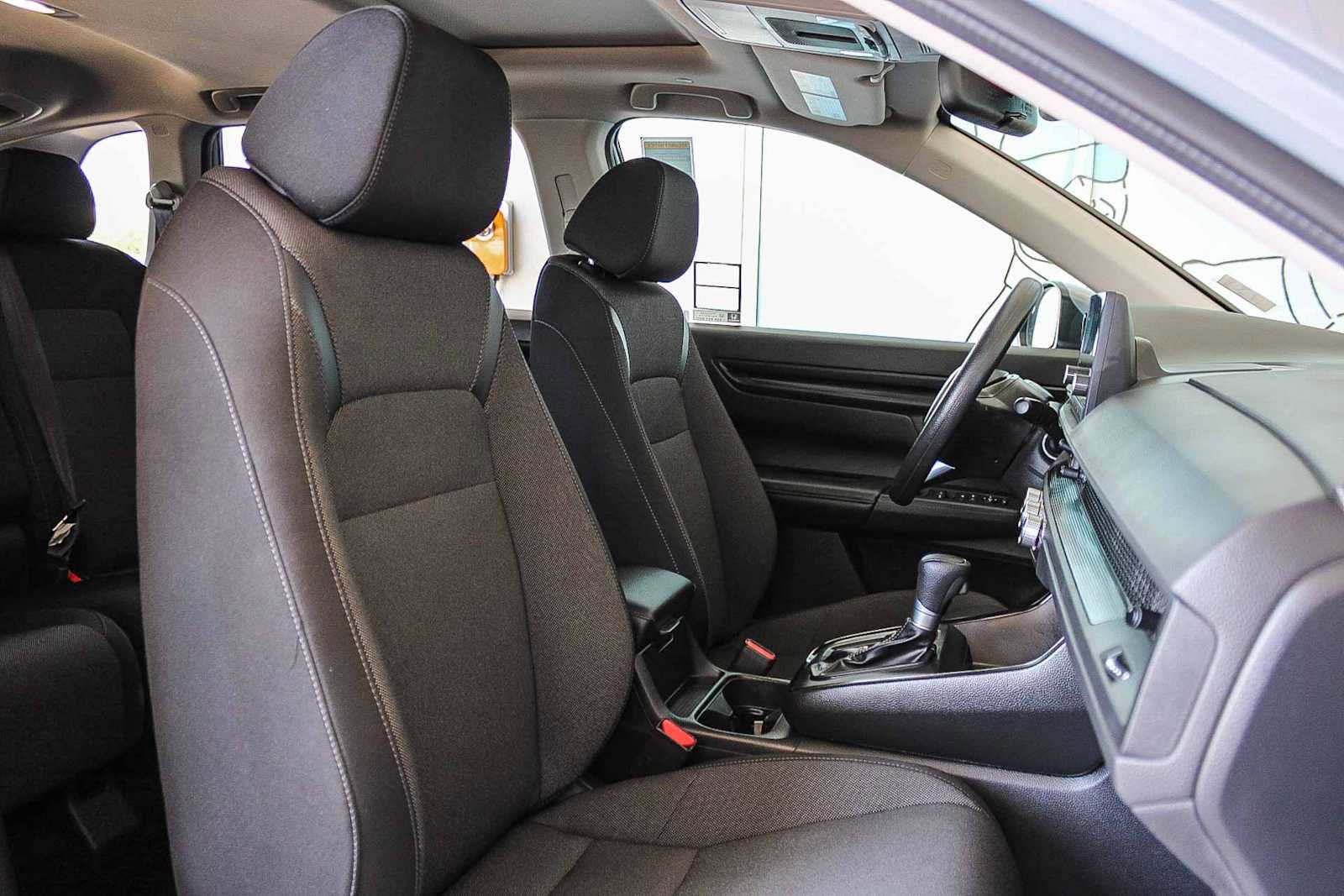 Used 2024 Honda CR-V EX image 16