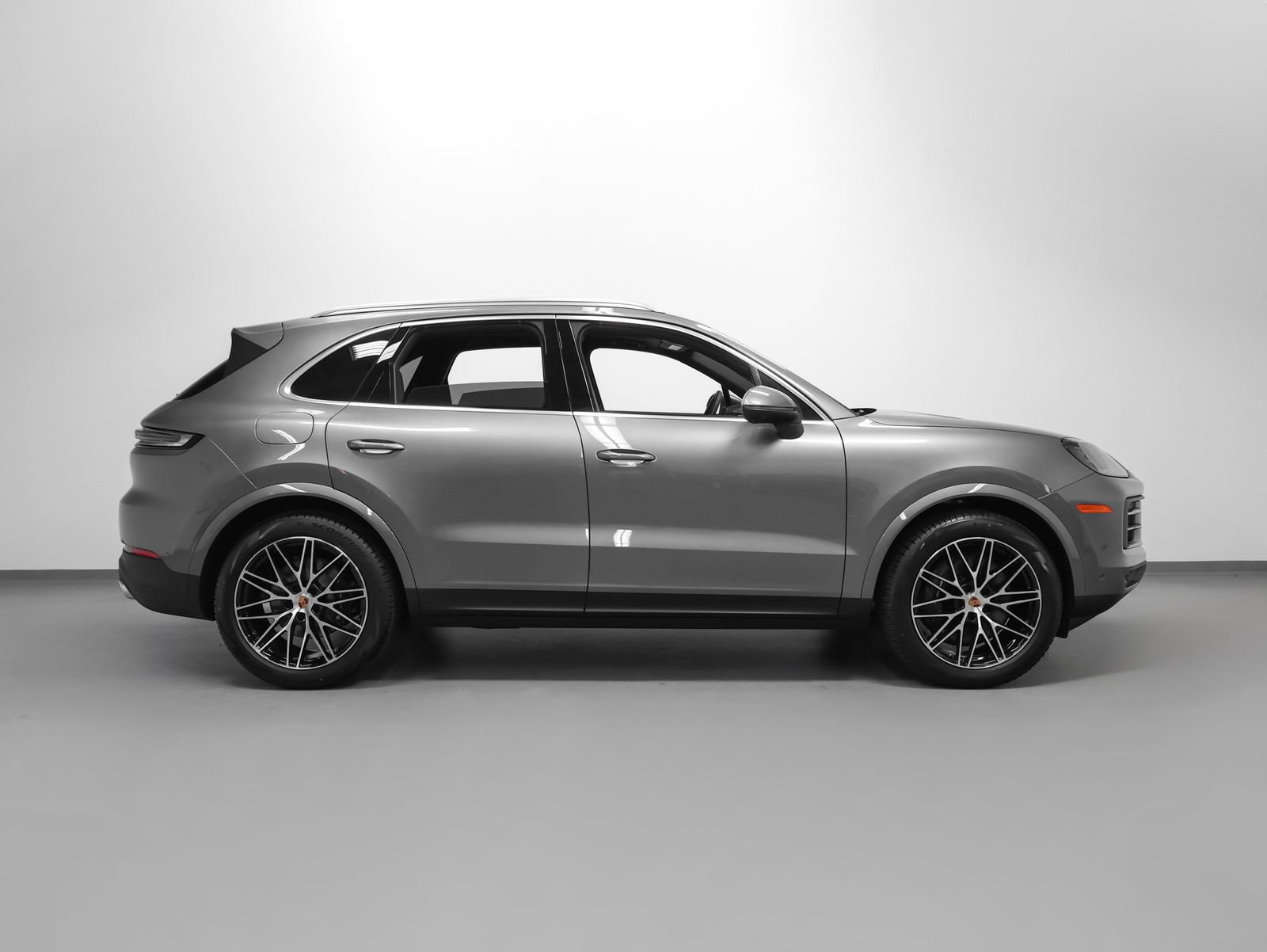 New 2026 Porsche Cayenne AWD/4WD image 13