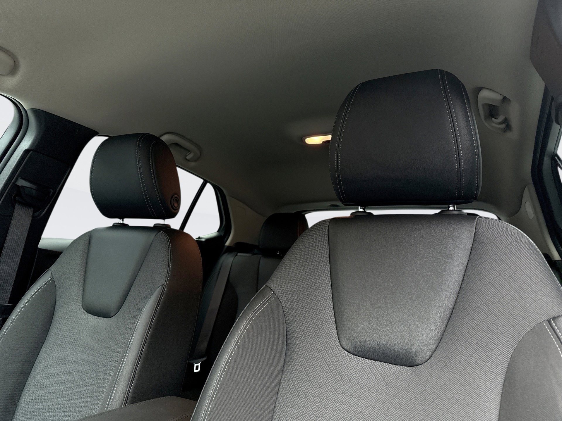 Used 2024 Buick Encore GX Preferred w/ Comfort Package image 13