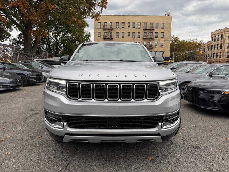Used 2024 Jeep Wagoneer Series II image 2