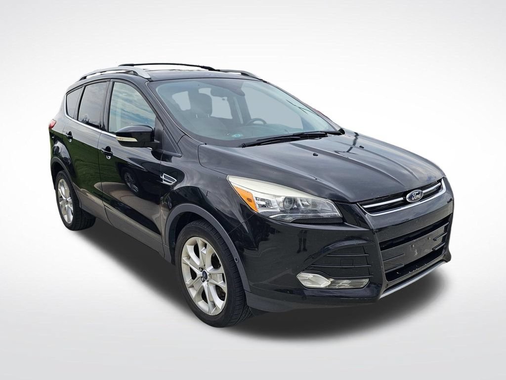 Used 2016 Ford Escape Titanium w/ Equipment Group 301A AWD/4WD image 2