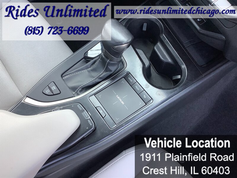 Used 2019 Lexus UX 250h w/ Premium Package AWD/4WD image 35