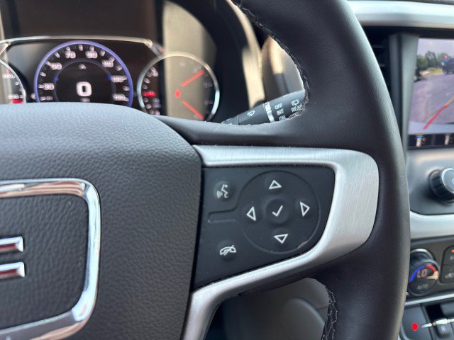 Used 2023 GMC Acadia SLT w/ Technology Package FWD image 31