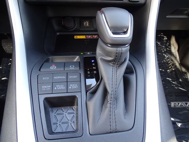 Used 2025 Toyota RAV4 XLE Premium AWD/4WD image 13