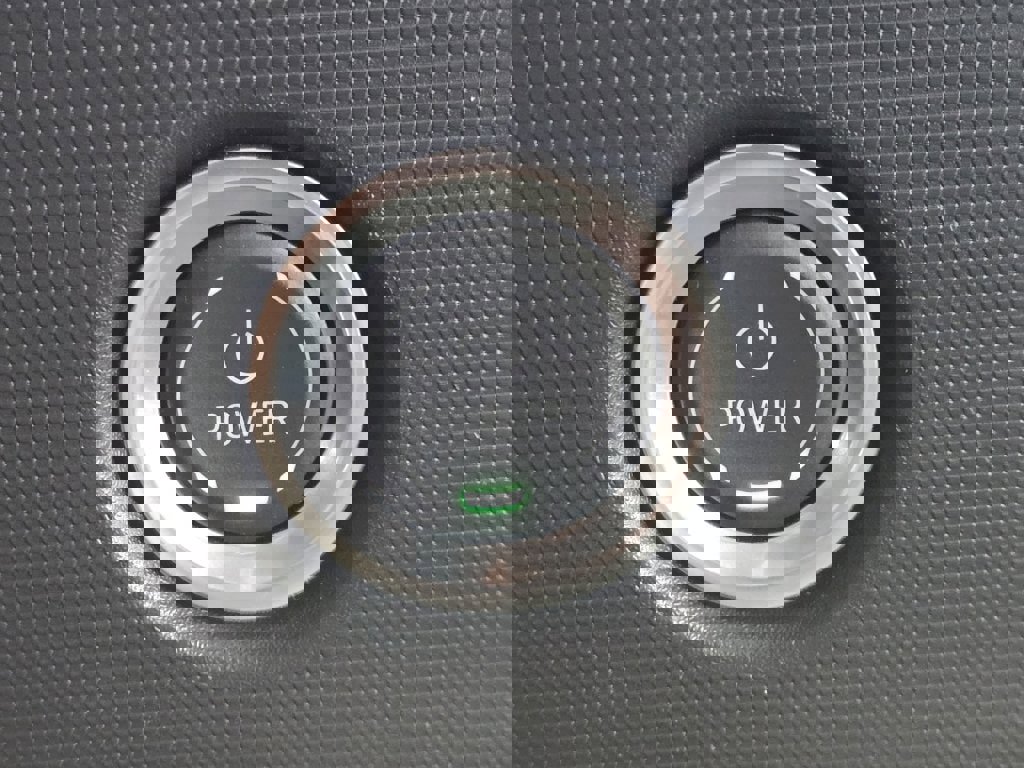 New 2025 Chevrolet Brightdrop 600 w/ Power Door Package image 16