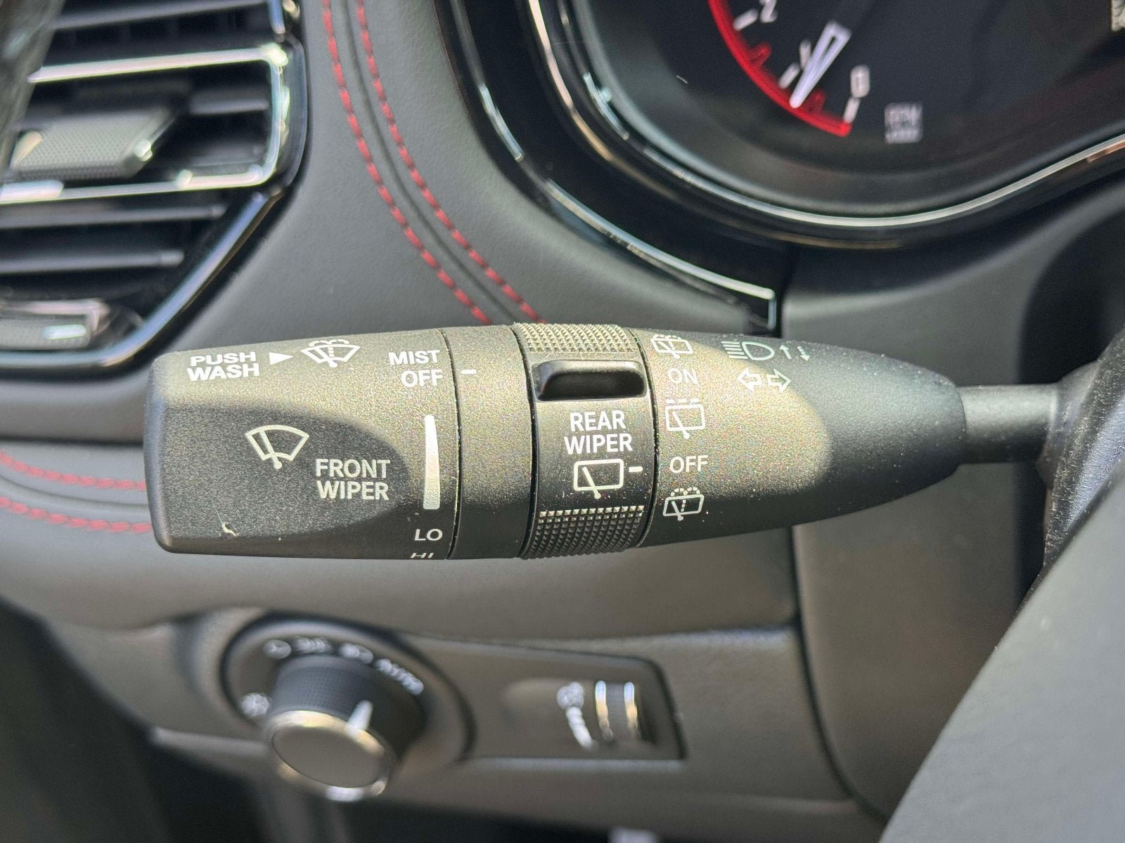 Used 2025 Dodge Durango GT AWD/4WD image 22