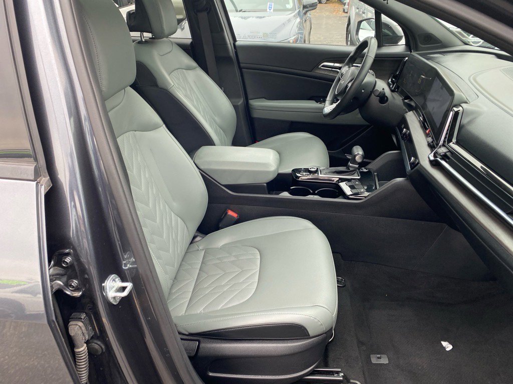 Certified 2023 Kia Sportage X-Line w/ X-Line Premium Package image 28