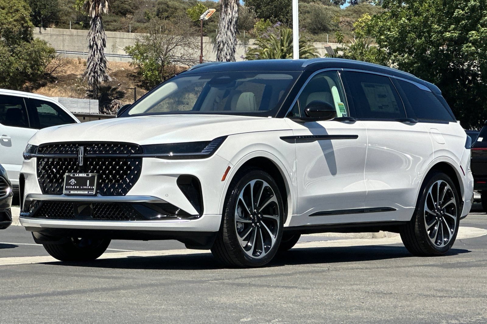 New 2026 Lincoln Nautilus Black Label AWD/4WD image 7