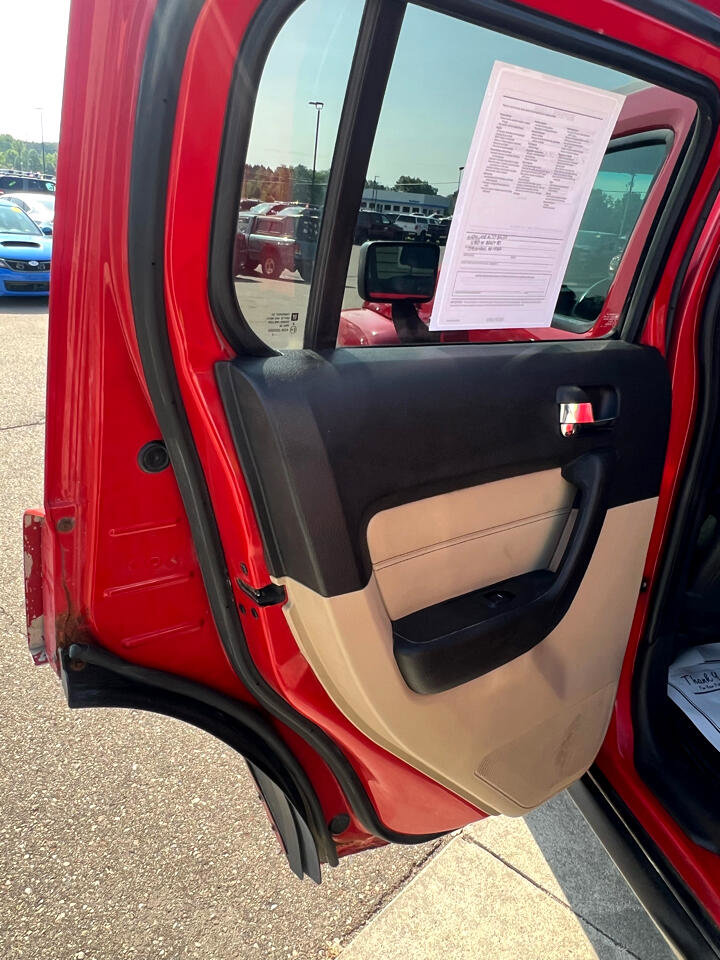 Used 2006 HUMMER H3 Sport Utility image 12