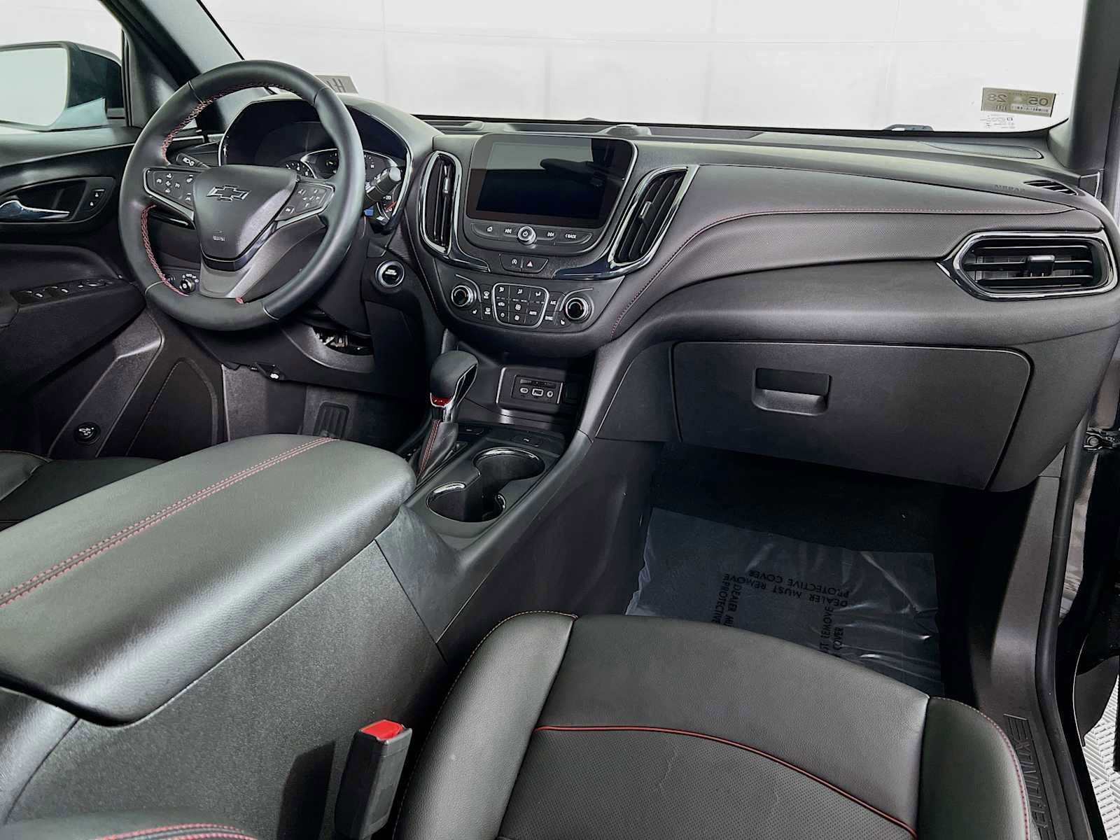 Used 2024 Chevrolet Equinox RS w/ RS Leather Package AWD/4WD image 31