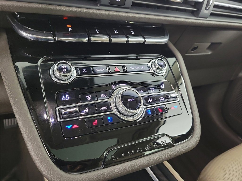 Used 2020 Lincoln Corsair FWD w/ Premium Package image 26