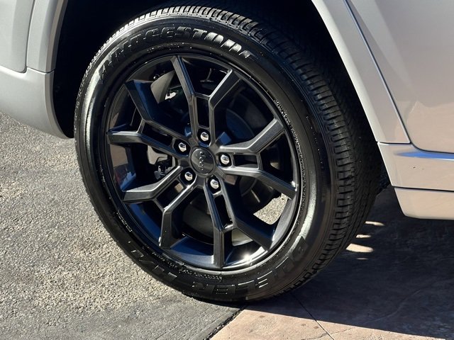 Used 2024 Jeep Grand Cherokee Limited 4xe image 57