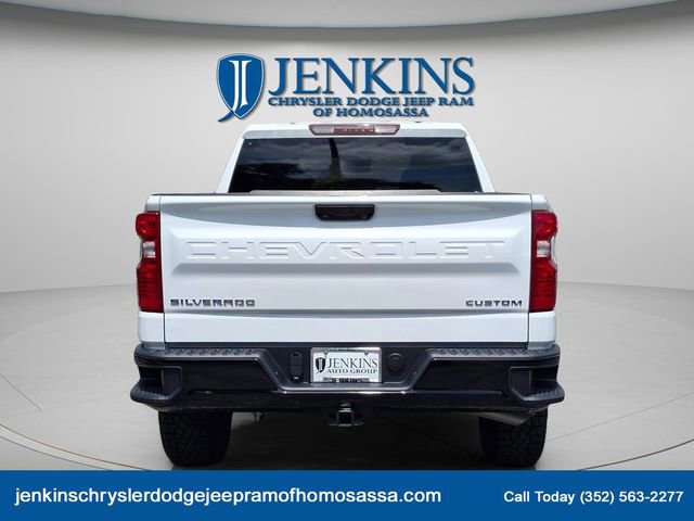 Used 2024 Chevrolet Silverado 1500 Custom Trail Boss AWD/4WD image 2
