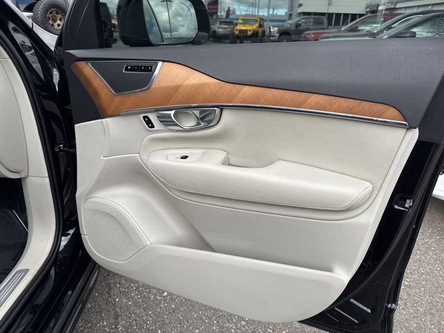 Used 2018 Volvo XC90 T8 Inscription w/ Luxury Package image 8