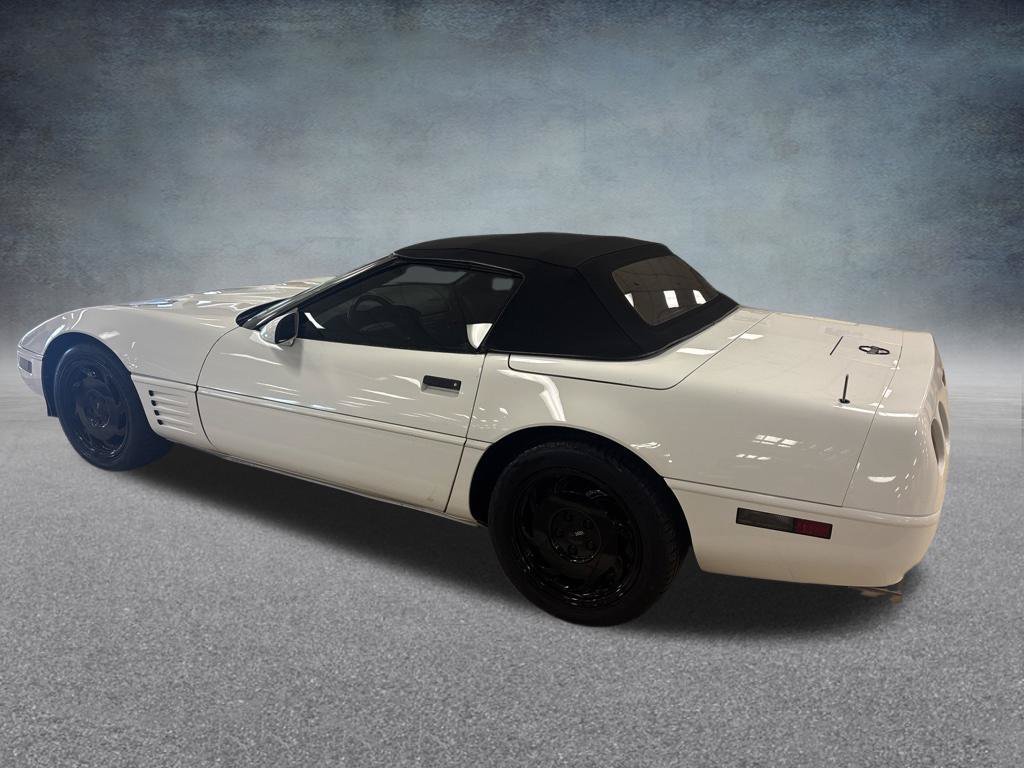 Used 1994 Chevrolet Corvette Convertible RWD image 4