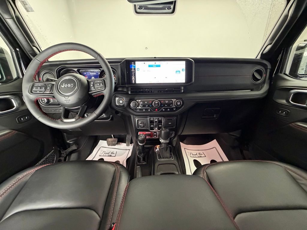 Used 2024 Jeep Gladiator Rubicon AWD/4WD image 10
