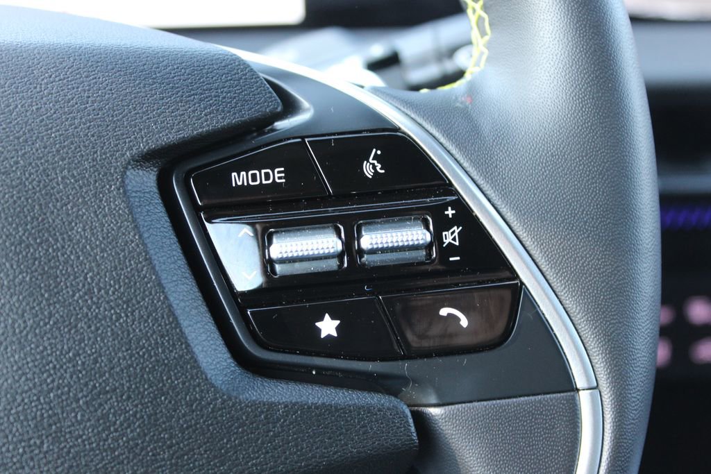 Used 2023 Kia EV6 GT image 32