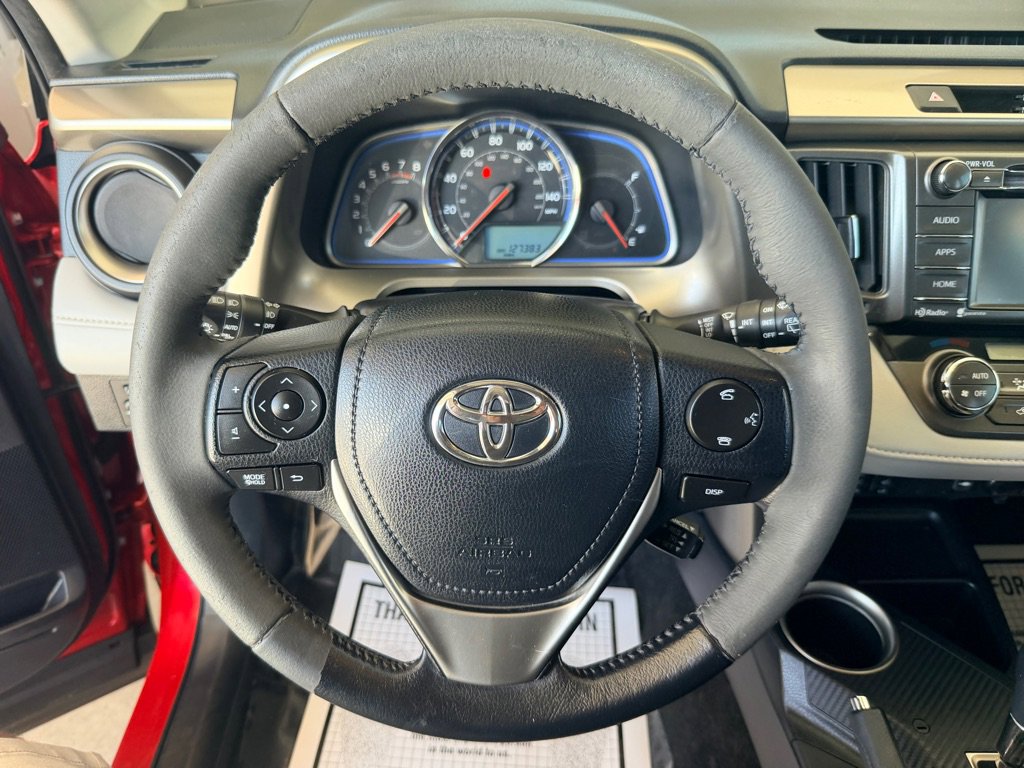 Used 2014 Toyota RAV4 Limited AWD/4WD image 9