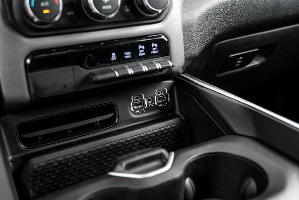 Used 2023 RAM 1500 Big Horn AWD/4WD image 38