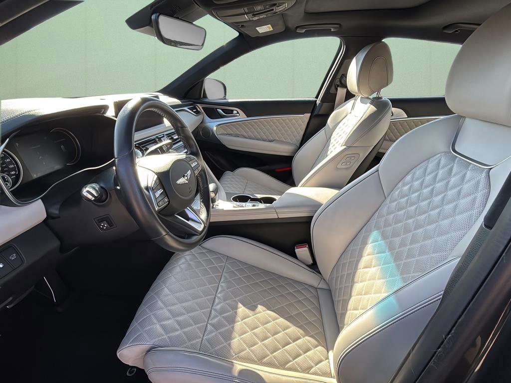 Used 2023 Genesis G70 3.3T w/ Sport Prestige Package image 19