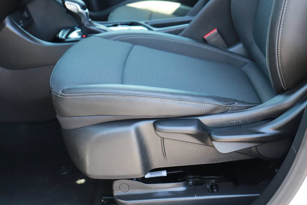 Used 2025 Buick Encore GX Preferred FWD image 10