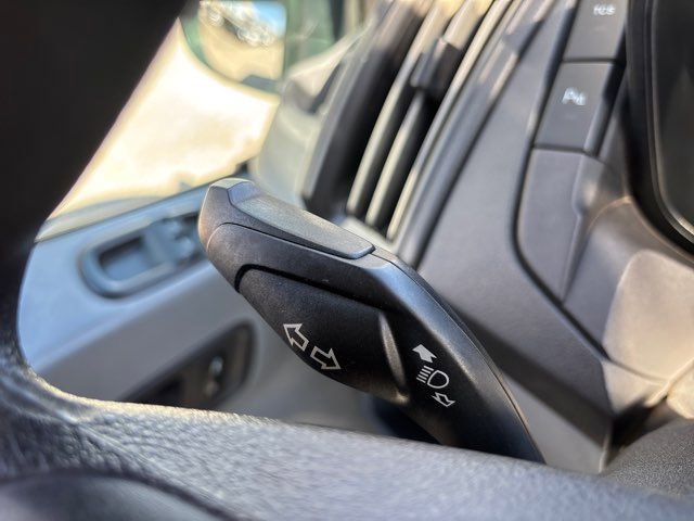 Used 2018 Ford Transit 350 XL image 40