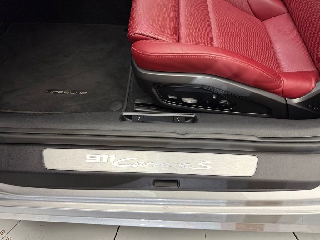 Used 2021 Porsche 911 Carrera S image 22