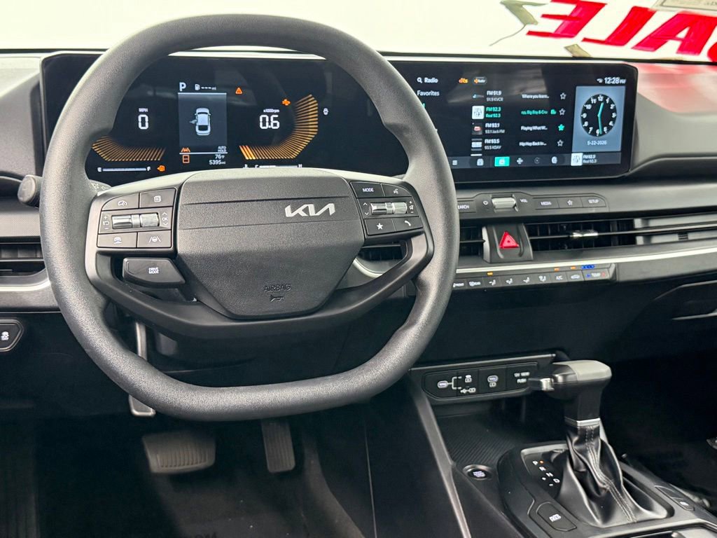 Used 2025 Kia K4 FWD image 35