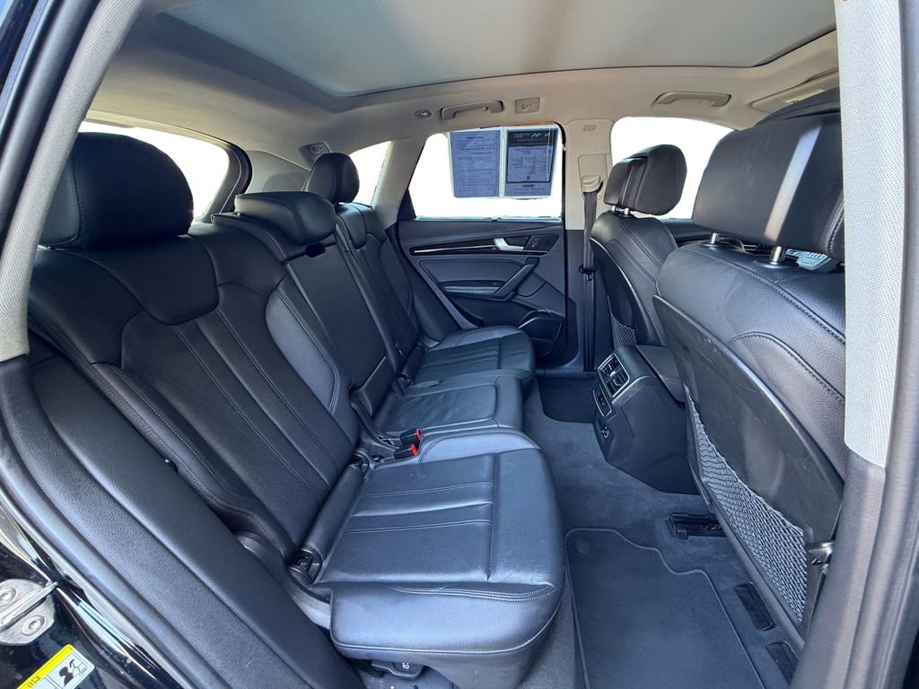 Used 2019 Audi Q5 2.0T Premium Plus w/ Premium Plus Package image 18