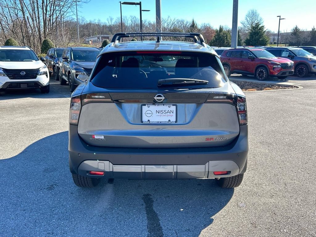 New 2026 Nissan Kicks SR w/ Cold Weather Package AWD/4WD image 6