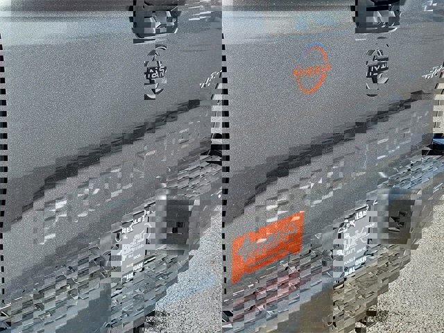 Used 2023 Nissan Frontier PRO-4X w/ Pro-4X Premium Package image 28