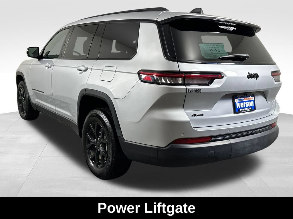 Used 2025 Jeep Grand Cherokee L Altitude AWD/4WD image 9