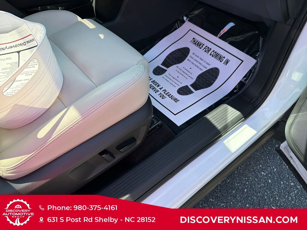 Certified 2024 Nissan Rogue SL w/ SL Premium Package FWD image 40